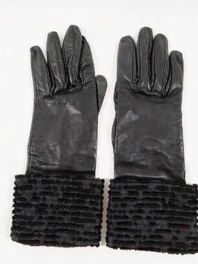 Authentic Vintage Hermès Black Velvet Silk Accent Leather Lambskin Gloves Sz7